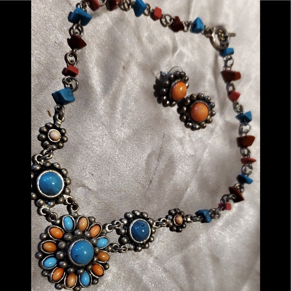 Multi colored turquoise Indian necklace set